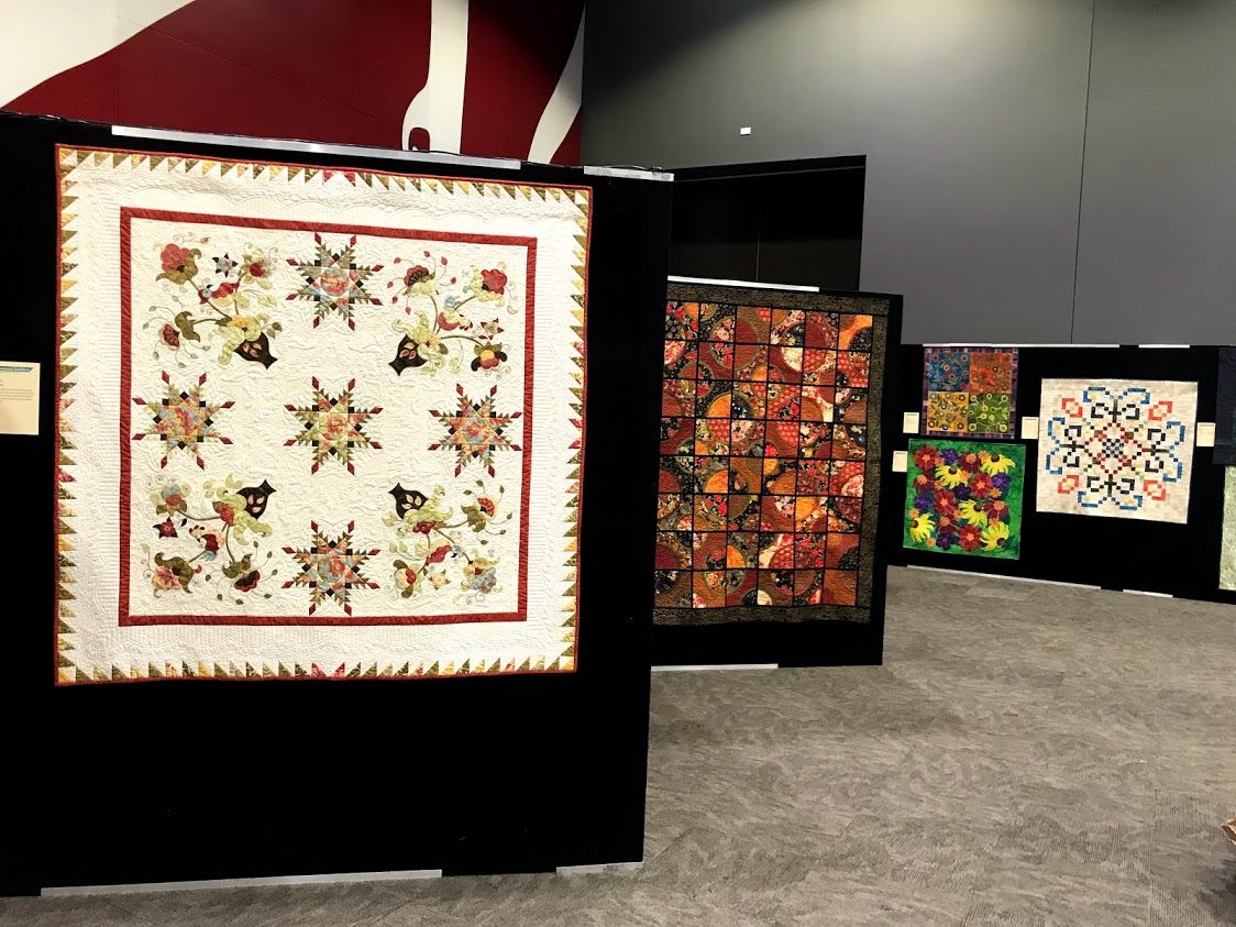 VELCRO RECEPTIVE EXHIBITION PANELS 2.3m x 1.2m.jpg